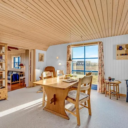 2 Bedroom Beautiful In Ulfborg *