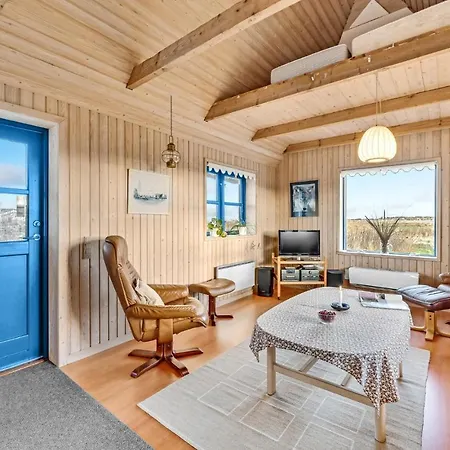 2 Bedroom Beautiful In Ulfborg Ferienhaus