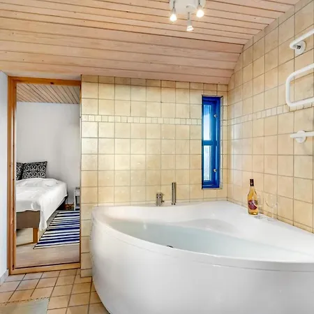 Ferienhaus 2 Bedroom Beautiful In Ulfborg