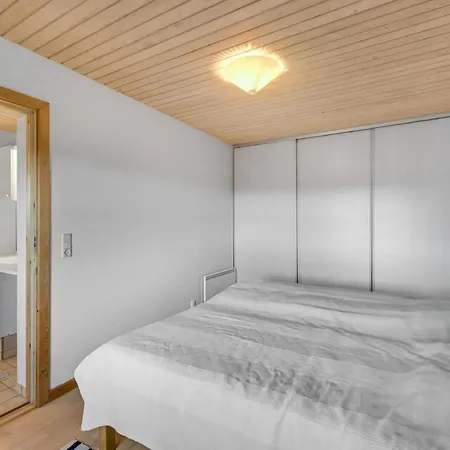 2 Bedroom Beautiful In Ulfborg Ferienhaus Fjand Gårde