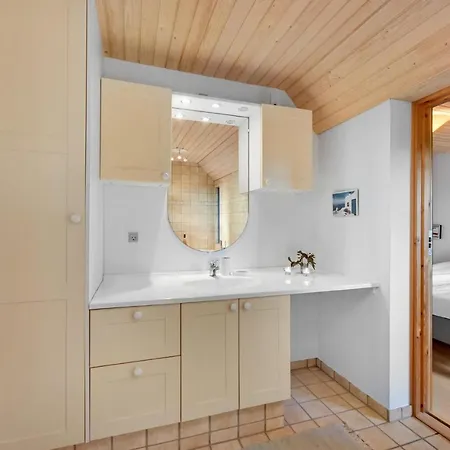 2 Bedroom Beautiful In Ulfborg